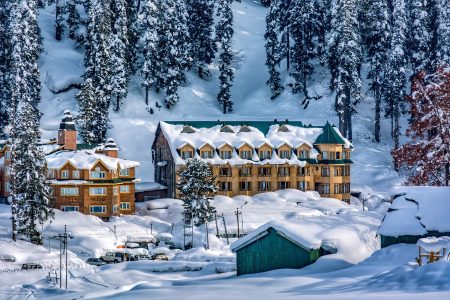 Majestic Beauty of Gulmarg: The Winter Wonderland of Kashmir